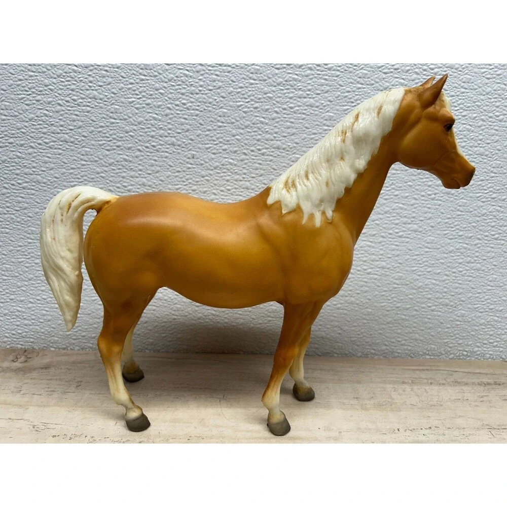 Vintage Breyer 1982 Family Mare Model # 5 Plastic Horse Mold